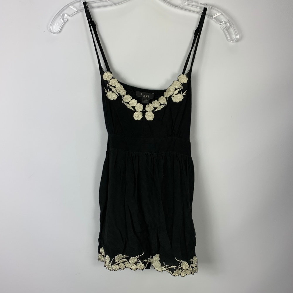 XXI Medium Boho Blouse Black Off White Adjustable
